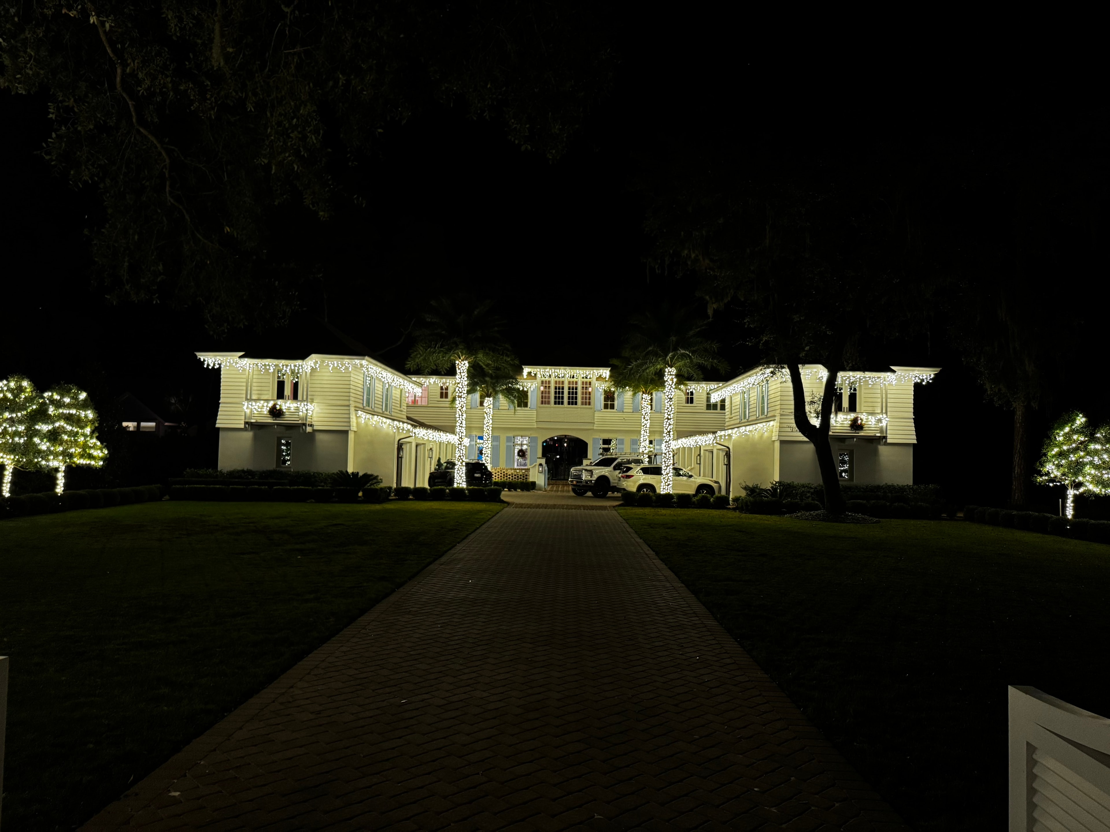 48 Wide Water holiday lighting display